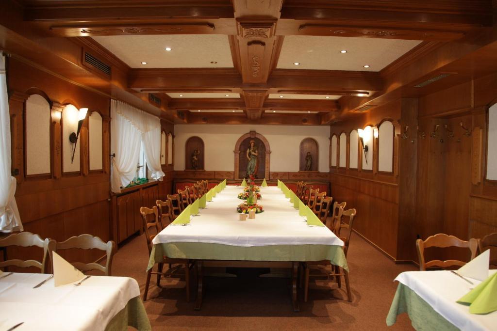 Hotel-Restaurant Zum Kirschbaum Rottendorf Luaran gambar